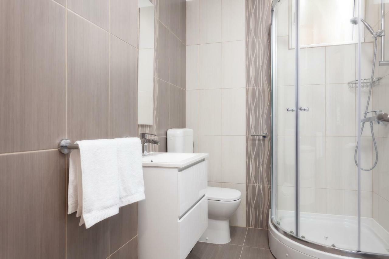 Apartman Bura 塞尼 外观 照片