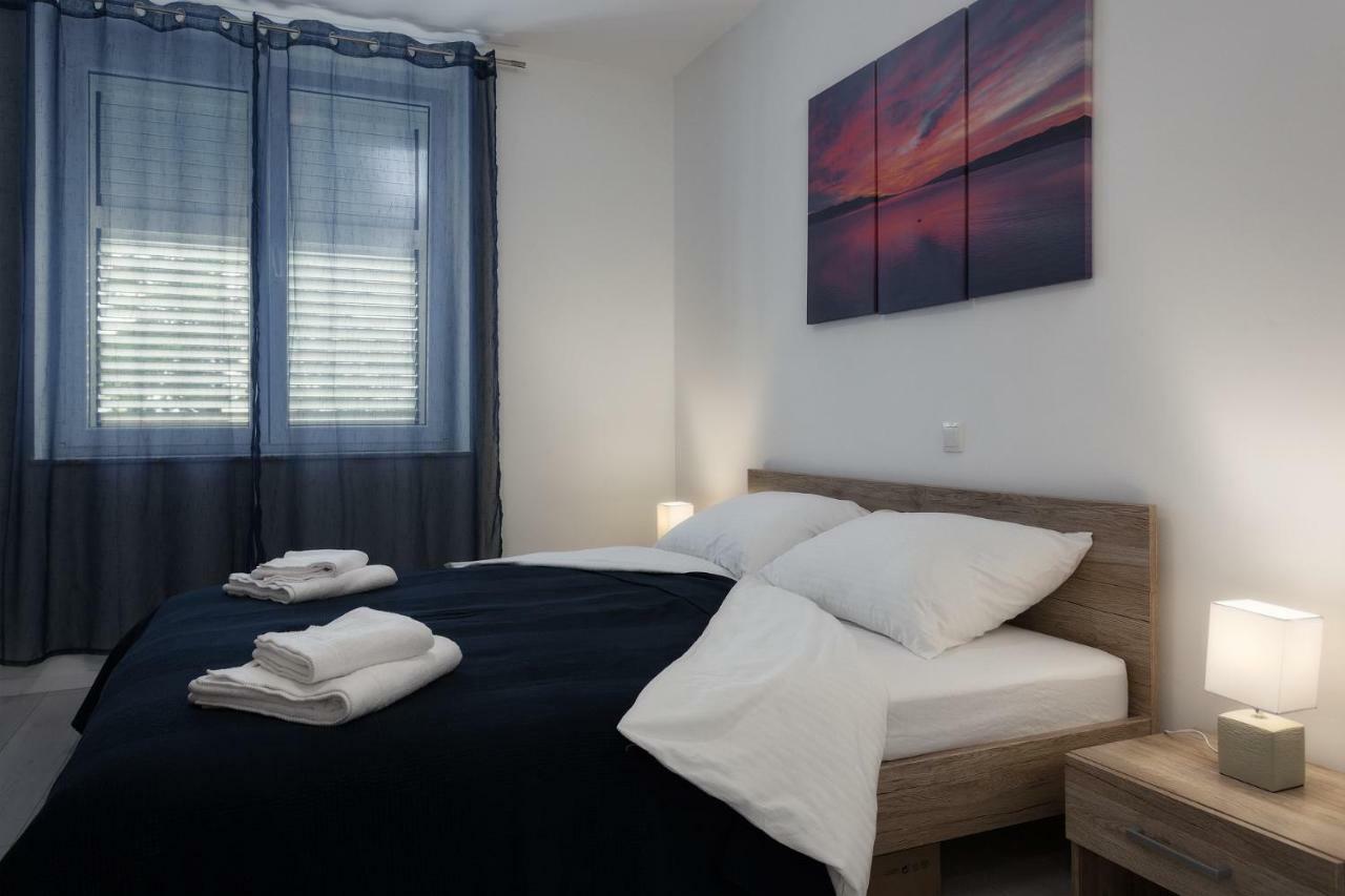 Apartman Bura 塞尼 外观 照片