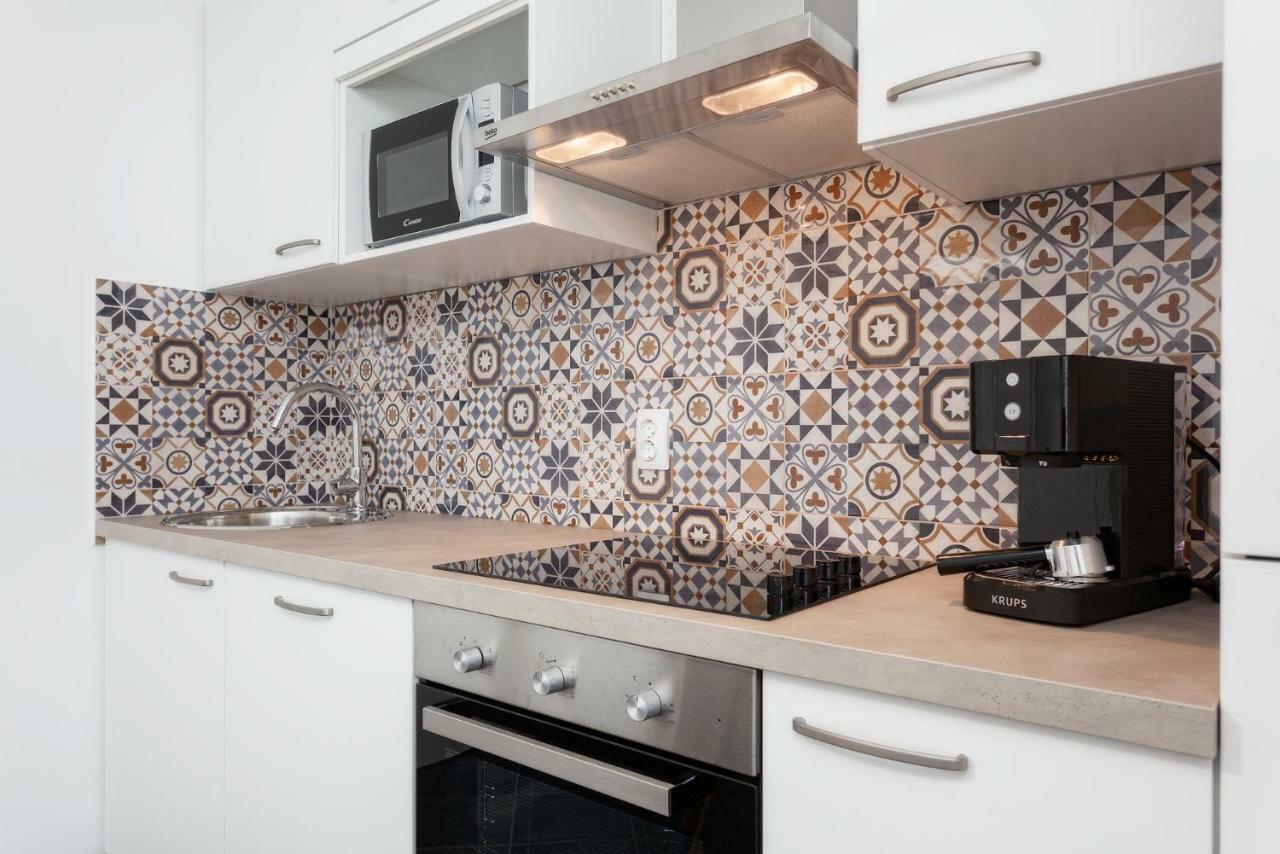 Apartman Bura 塞尼 外观 照片